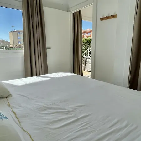 Festastar 104 Apartment